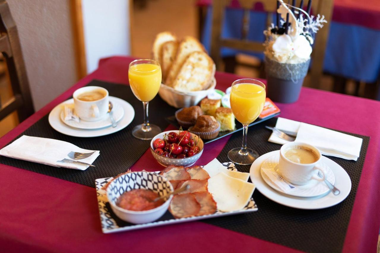 Hotel Cinca Escalona  Ngoại thất bức ảnh